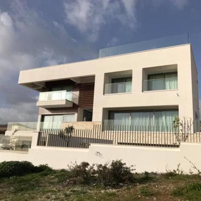 Κατοικία M.&F., Άγιος Τύχωνας