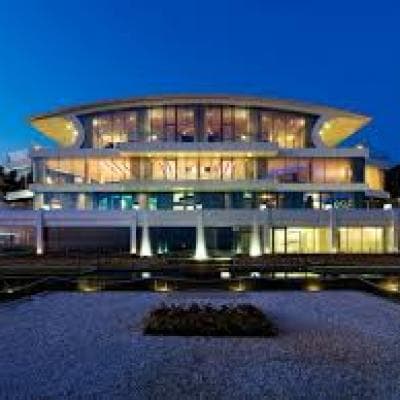 Santa Barbara Residence
